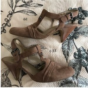 Beautiful Taupe suede heels